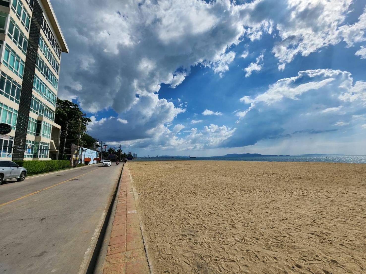 D@Sea Hotel Jomtien Beach Extérieur photo